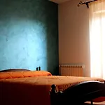 Farma La Casa Di Bacco